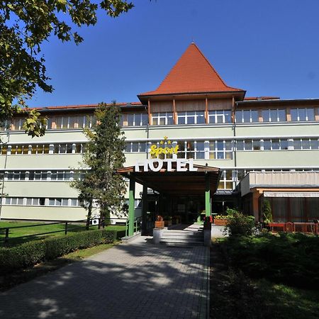 Sport Hotel Debrecen Esterno foto