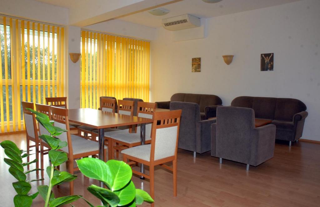 Sport Hotel Debrecen Esterno foto