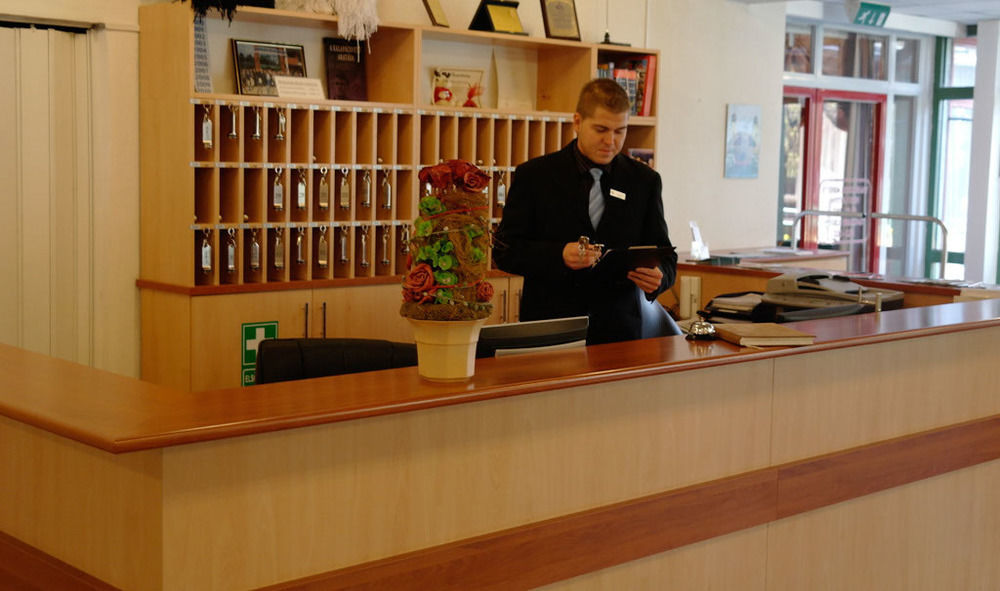 Sport Hotel Debrecen Esterno foto
